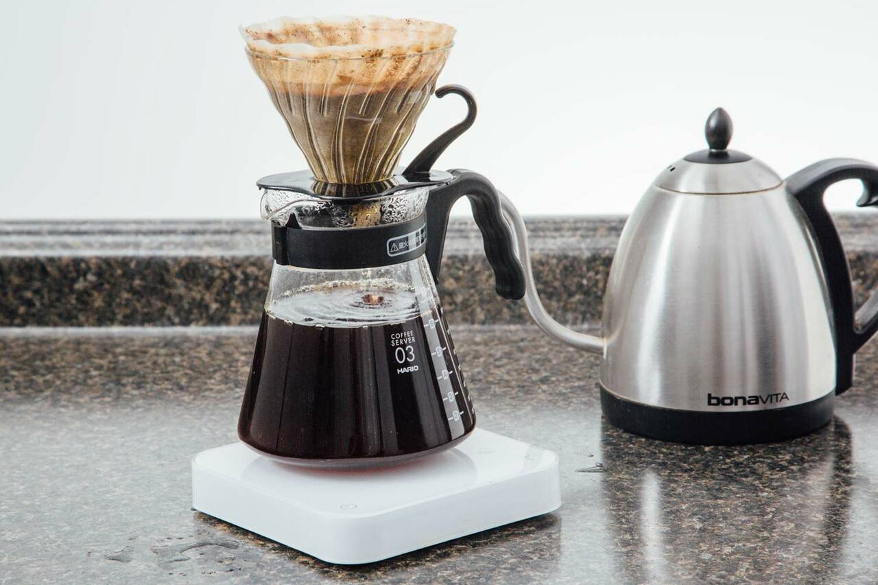 HARIO V60 玻璃咖啡杯，1000 毫升，黑色，尺寸 03